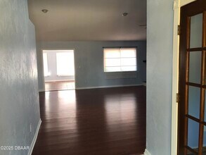 1166 Ashland Ct in Port Orange, FL - Foto de edificio - Building Photo
