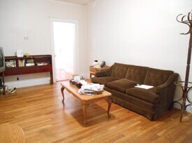 40 Orchard Rd in Brookline, MA - Building Photo