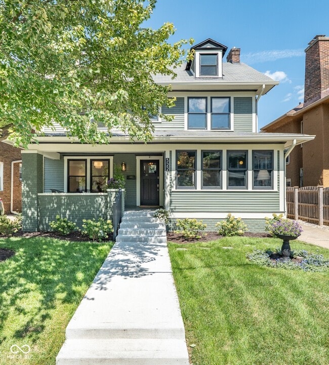 property at 322 E 37th St