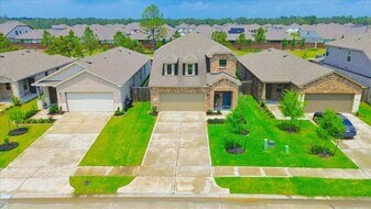 14463 Cedar Ledge Ln in Conroe, TX - Building Photo