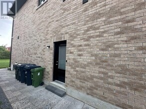 26 Elinor Ave in Toronto, ON - Building Photo - Building Photo