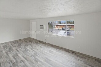 9715 N Stevens St in Spokane, WA - Building Photo - Building Photo