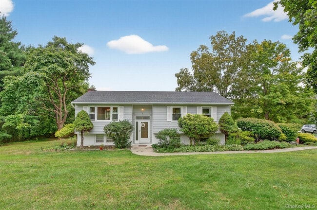 property at 8 Perkinsville Rd