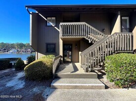 250 Sugar Gum Ln, Unit 104 in Pinehurst, NC - Building Photo