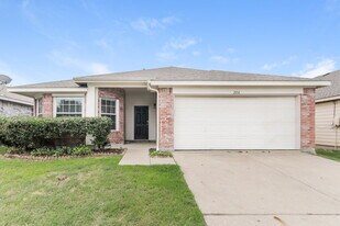 2014 Gardenia Dr in Forney, TX - Building Photo
