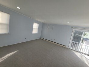 637 Spruce St, Unit B in Collingdale, PA - Building Photo - Building Photo