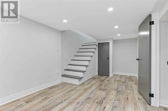 54 Craigmiller Ave in Hamilton, ON - Building Photo - Building Photo