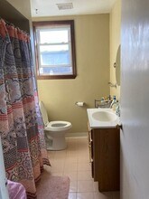 301 1/2 S Winebiddle St, Apt 5 in Pittsburgh, PA - Building Photo - Building Photo