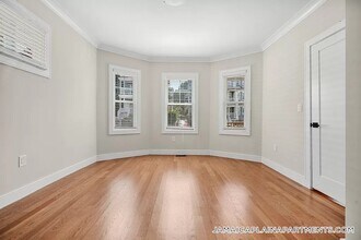 44 Iffley Rd in Boston, MA - Building Photo - Building Photo