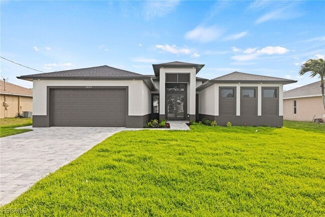 2829 SW 25th Pl in Cape Coral, FL - Building Photo - Building Photo