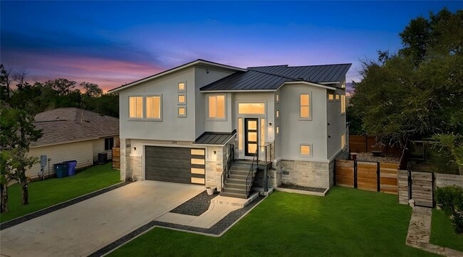 property at 300 Summit Ridge Dr N