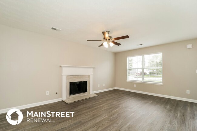 2560 S Hills in Riverdale, GA - Building Photo - Building Photo