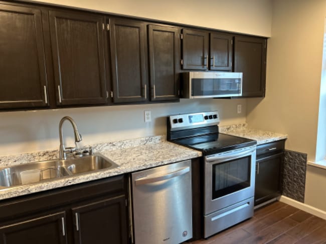 2 School St in Cohoes, NY - Building Photo - Building Photo