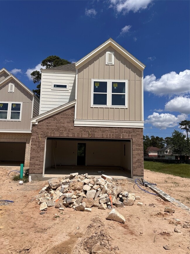 property at 6130 Auburn Lakes Dr