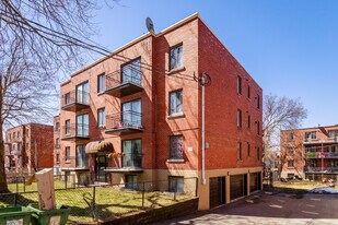 3045 Barclay Av in Montréal, QC - Building Photo