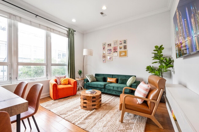 1243 W Madison St in Chicago, IL - Building Photo - Building Photo