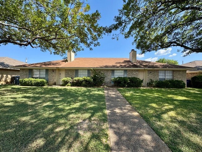 1410 Chapel Ridge Rd