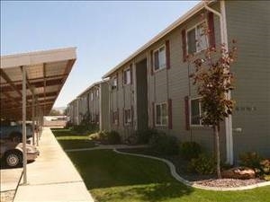 Towne Apartments in Eagle, ID - Building Photo - Building Photo