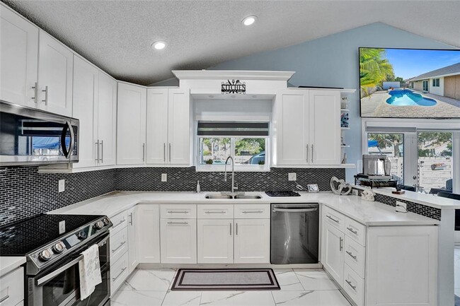 8200 NW 52nd Ct in Lauderhill, FL - Building Photo - Building Photo