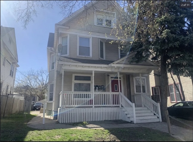 property at 3040 Park Ave