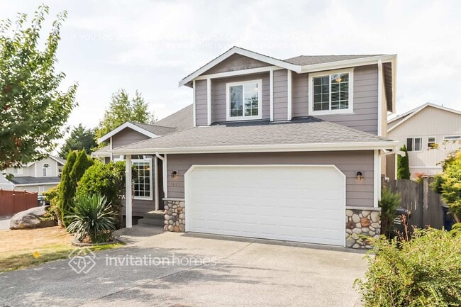 property at 7621 67th St NE