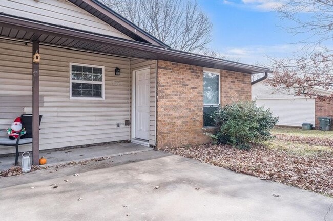 2316-2318 N Raven Ln in Fayetteville, AR - Building Photo - Building Photo