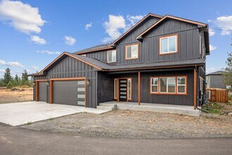 3895 W Grandview Ave in Spokane, WA - Building Photo - Building Photo
