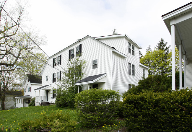 41-43 Court St in Bath, ME - Foto de edificio - Building Photo