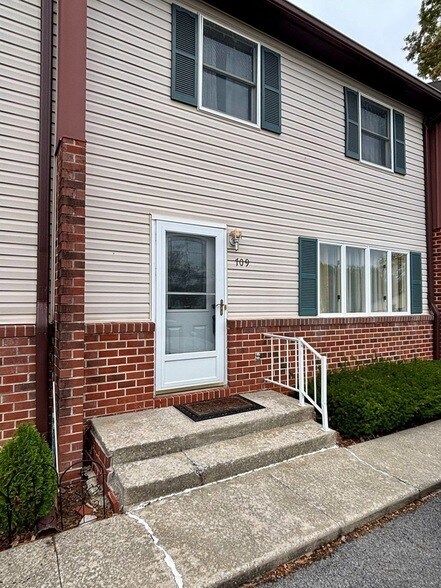 709 Chert Ln in Beckley, WV - Building Photo - Building Photo