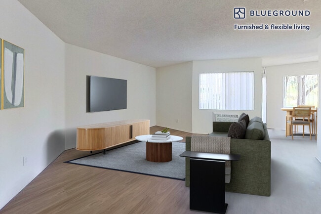 24950 Via Florecer, Unit SI FL1-ID11694A in Mission Viejo, CA - Foto de edificio - Building Photo