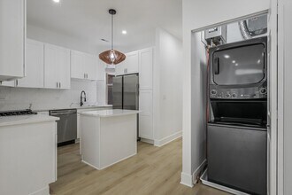 1114 N Wolcott Ave in Chicago, IL - Building Photo - Building Photo