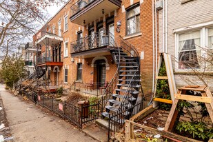 2550-2558 Chapleau St in Montréal, QC - Building Photo