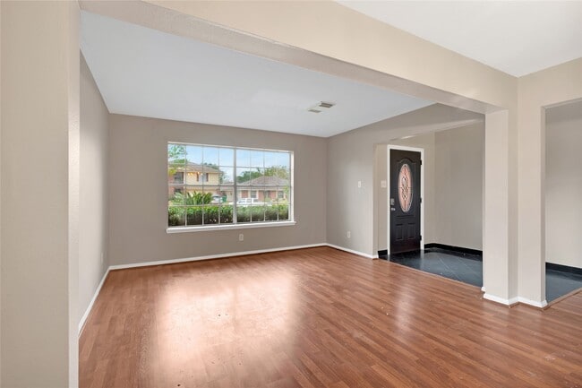 11019 Cayman Mist Dr