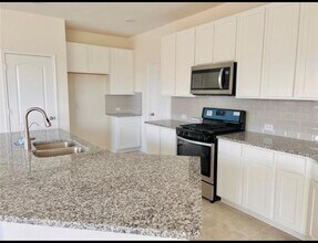 4939 Hickory Deer Ln in Richmond, TX - Building Photo - Building Photo