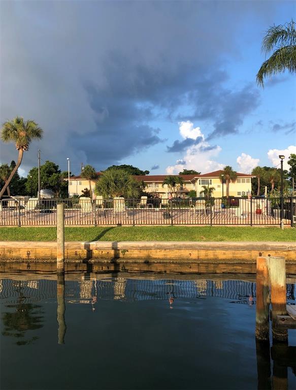 7740 Boca Ciega Dr in St Pete Beach, FL - Building Photo - Building Photo