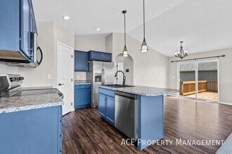 540 Pride Ct in Box Elder, SD - Building Photo - Building Photo
