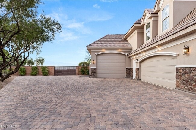 property at 1212 Bunker Hollow Ct