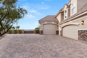 1212 Bunker Hollow Ct in Henderson, NV - Building Photo - Building Photo