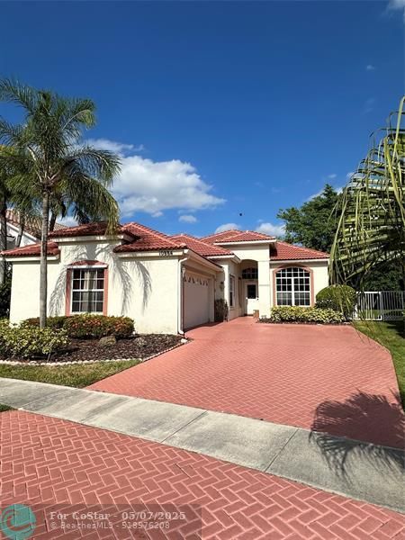 10884 La Salinas Cir in Boca Raton, FL - Building Photo