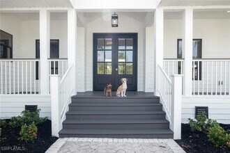 12630 Panasoffkee Dr in North Fort Myers, FL - Foto de edificio - Building Photo