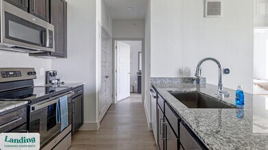 8110 Blue Goose Rd, Unit 8210 in Manor, TX - Building Photo - Building Photo