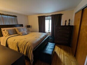 192 W Wyoming Ave, Unit #10 in Melrose, MA - Building Photo - Building Photo