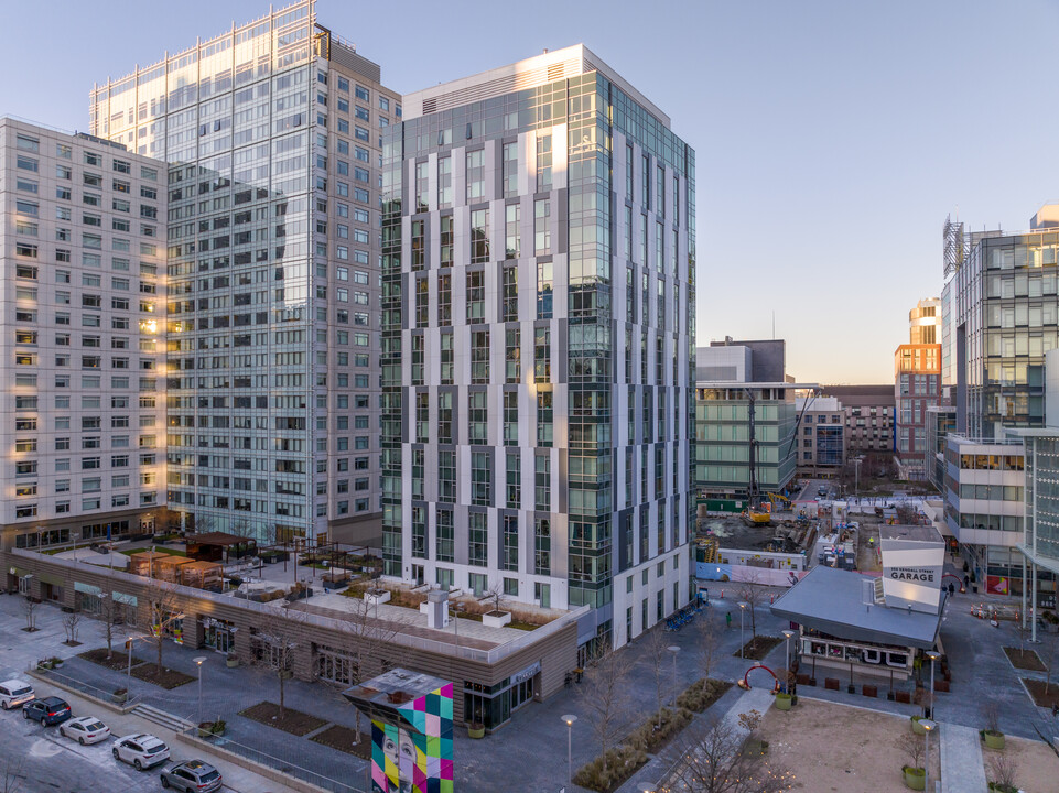 Watermark Kendall East in Cambridge, MA - Foto de edificio