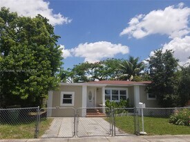 1085 NW 133rd St in North Miami, FL - Building Photo