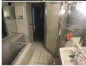 5546 Hobart St in Pittsburgh, PA - Building Photo - Building Photo