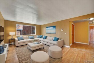 626 Kenmore Ave in Buffalo, NY - Building Photo - Building Photo