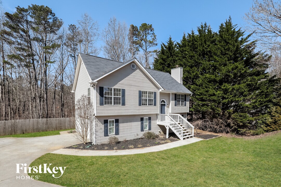 5132 Sedgefield Way in Lula, GA - Foto de edificio