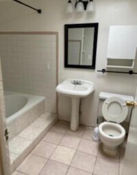 1826 E Lafayette Ave - 4