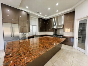 2025 Grouse St in Las Vegas, NV - Building Photo - Building Photo