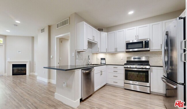 property at 6260 W 3rd St